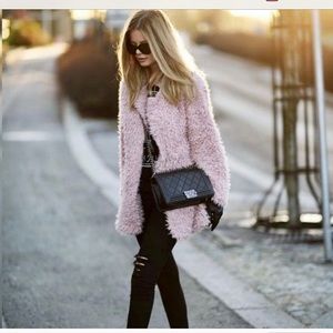 NWT. lightly lined faux fur jacket off white 💗